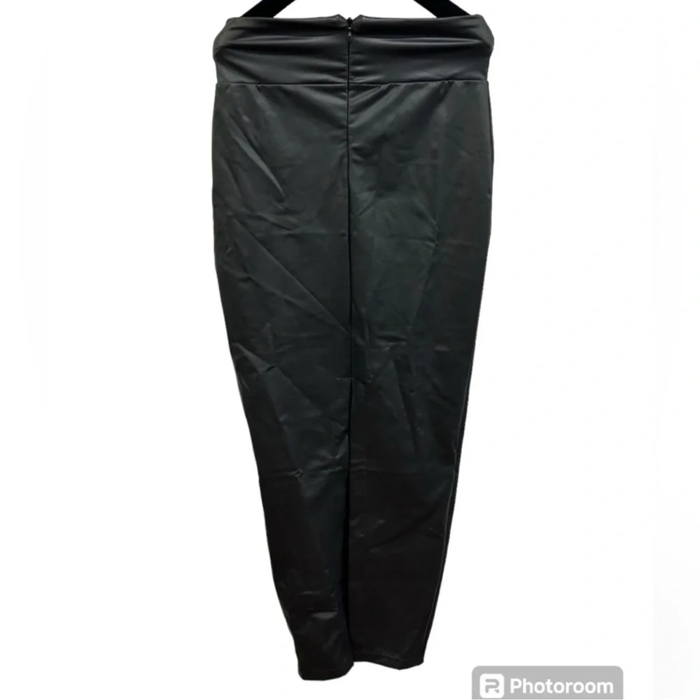 NWT Skims (B13) Micro Swim Pleather Long Skirt Sz S Onyx Black